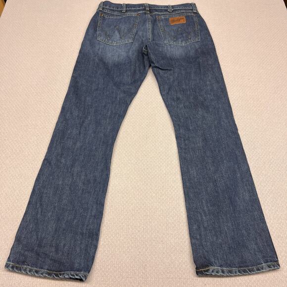 Wrangler Blue Bootcut Jeans for Men - Picture 2 of 9